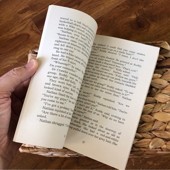 Goosebumps: Horrorland: Welcome to Camp Slither by: R.L. Stine, paperback book - Picture 5 of 6